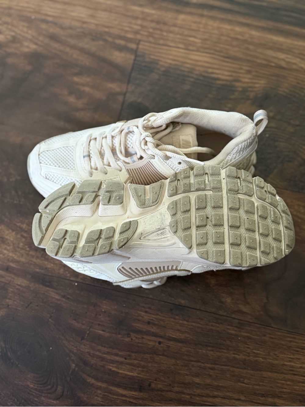 Nike Cream and Light Tan Vomero Shoes - Picture 2 of 3